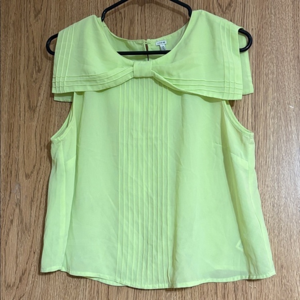 I Love H81 Lime Green Sleeveless Blouse with Bow